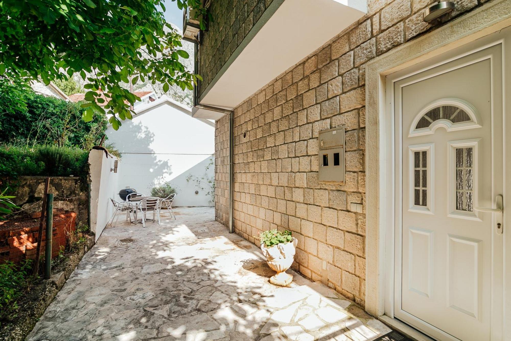 Holiday Home Amanda Hollick Kotor Exteriér fotografie