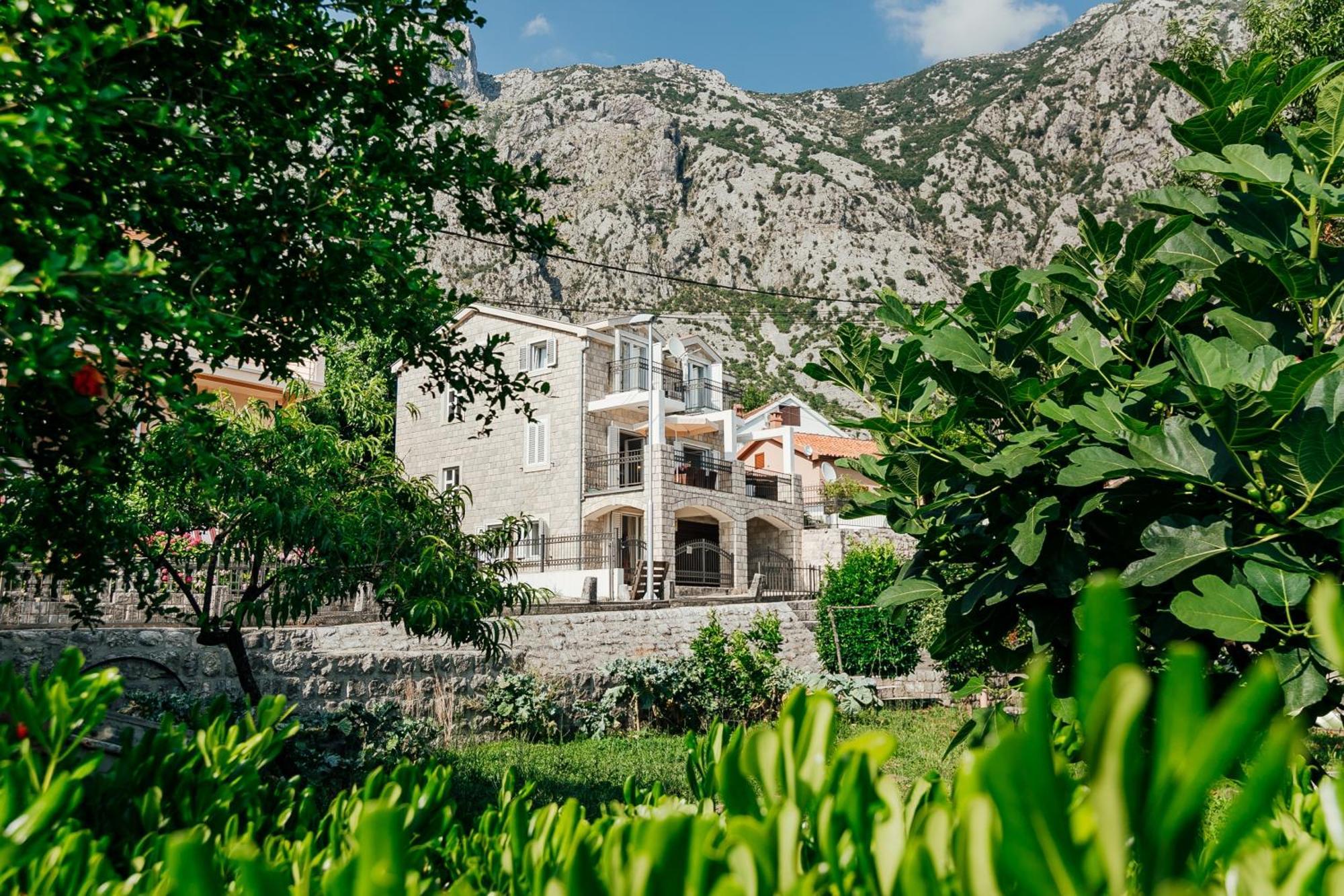 Holiday Home Amanda Hollick Kotor Exteriér fotografie